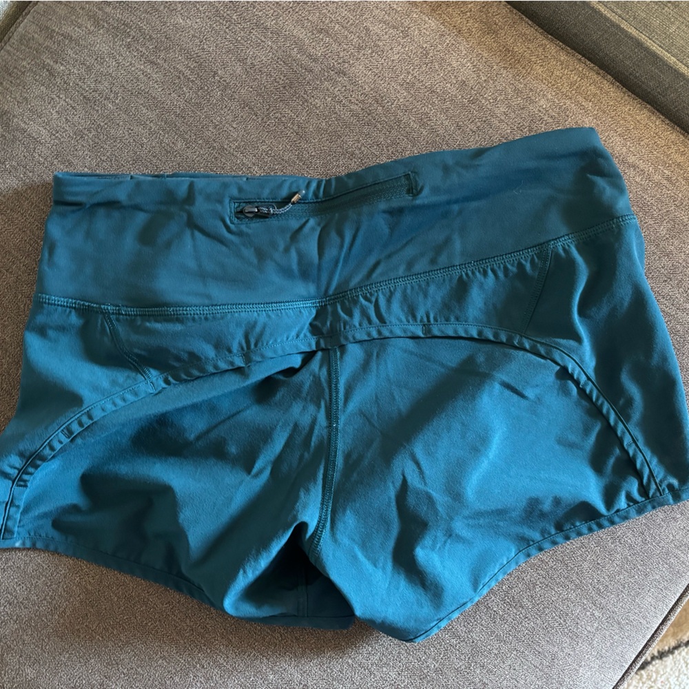 Lululemon speed up 2.5” shorts